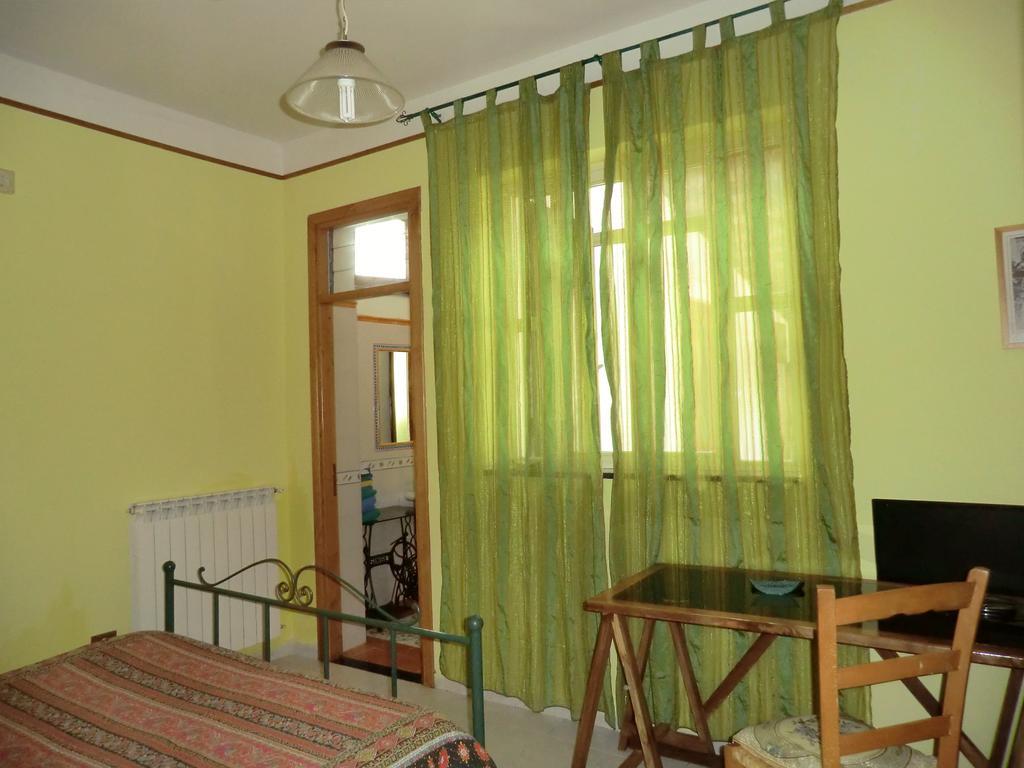 Agriturismo Mare E Monti Guest House Трамонти Стая снимка