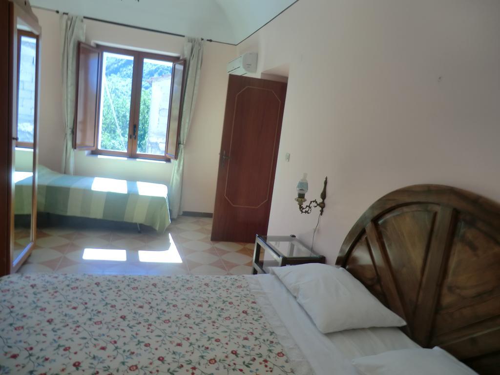 Agriturismo Mare E Monti Трамонти Стая снимка